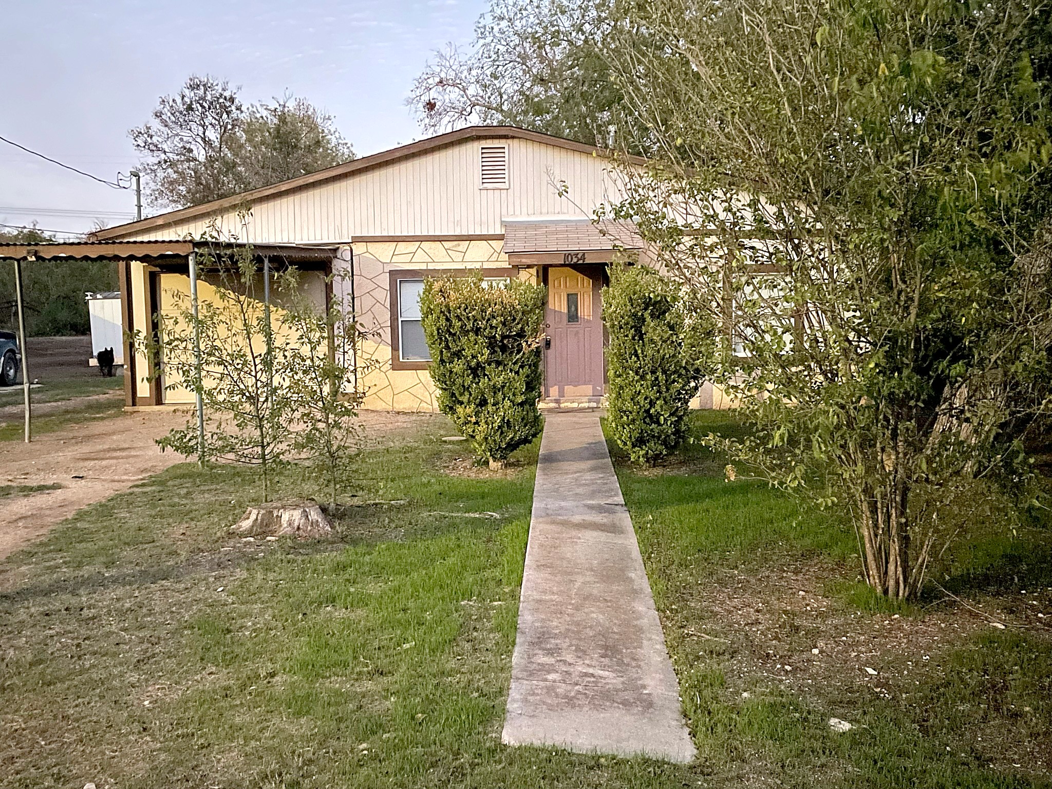 Property main image